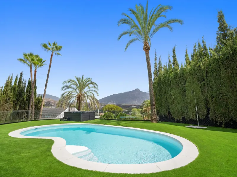 Spectacular new villa in Nueva Andalucia
