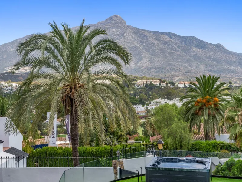 Spectacular new villa in Nueva Andalucia