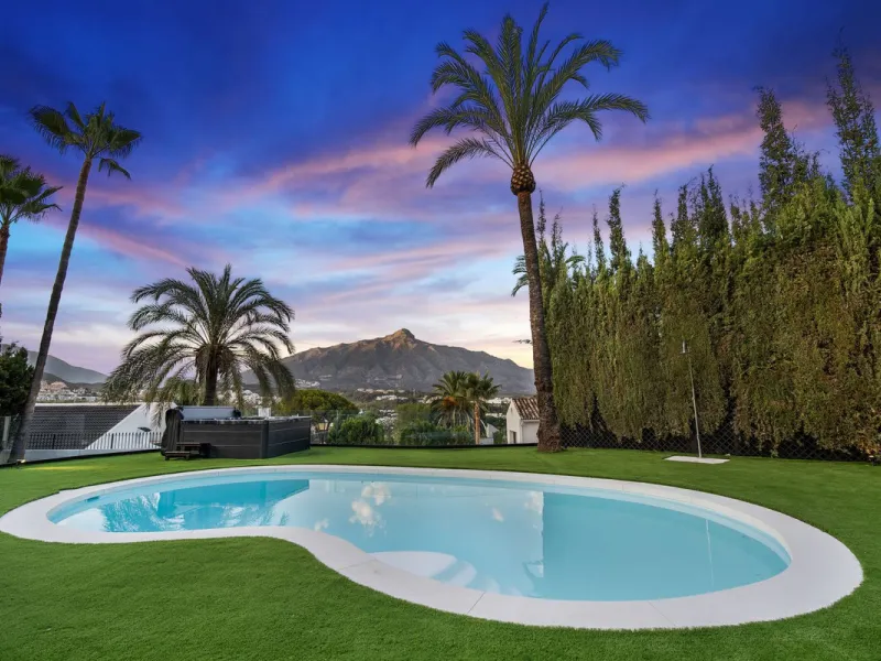 Spectacular new villa in Nueva Andalucia