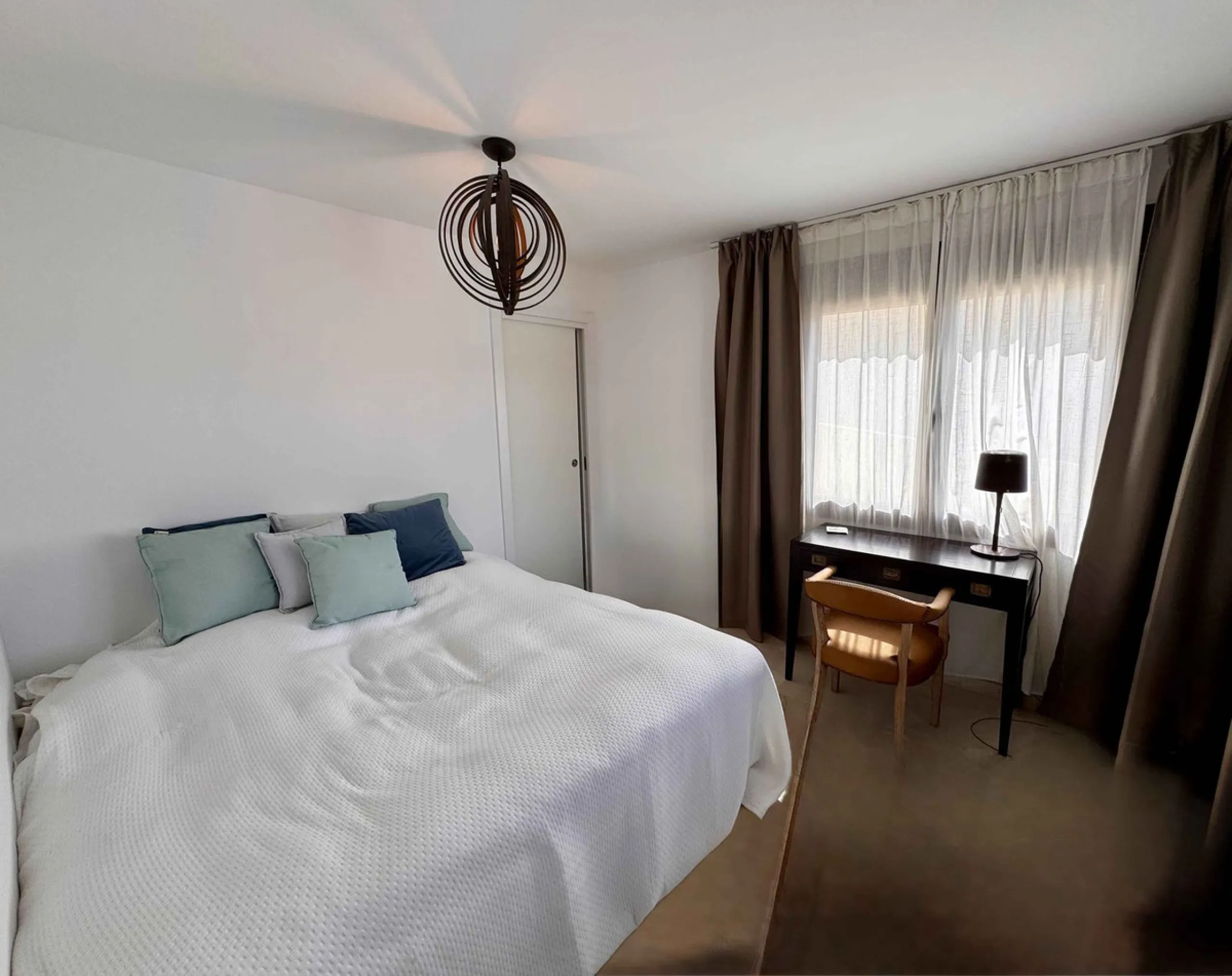 House - Detached Villa в продаже в Mijas, Málaga. В доме 5 спален и 5 ванных комнат. Площадь дома 299 м². Площадь участка 530 м²
