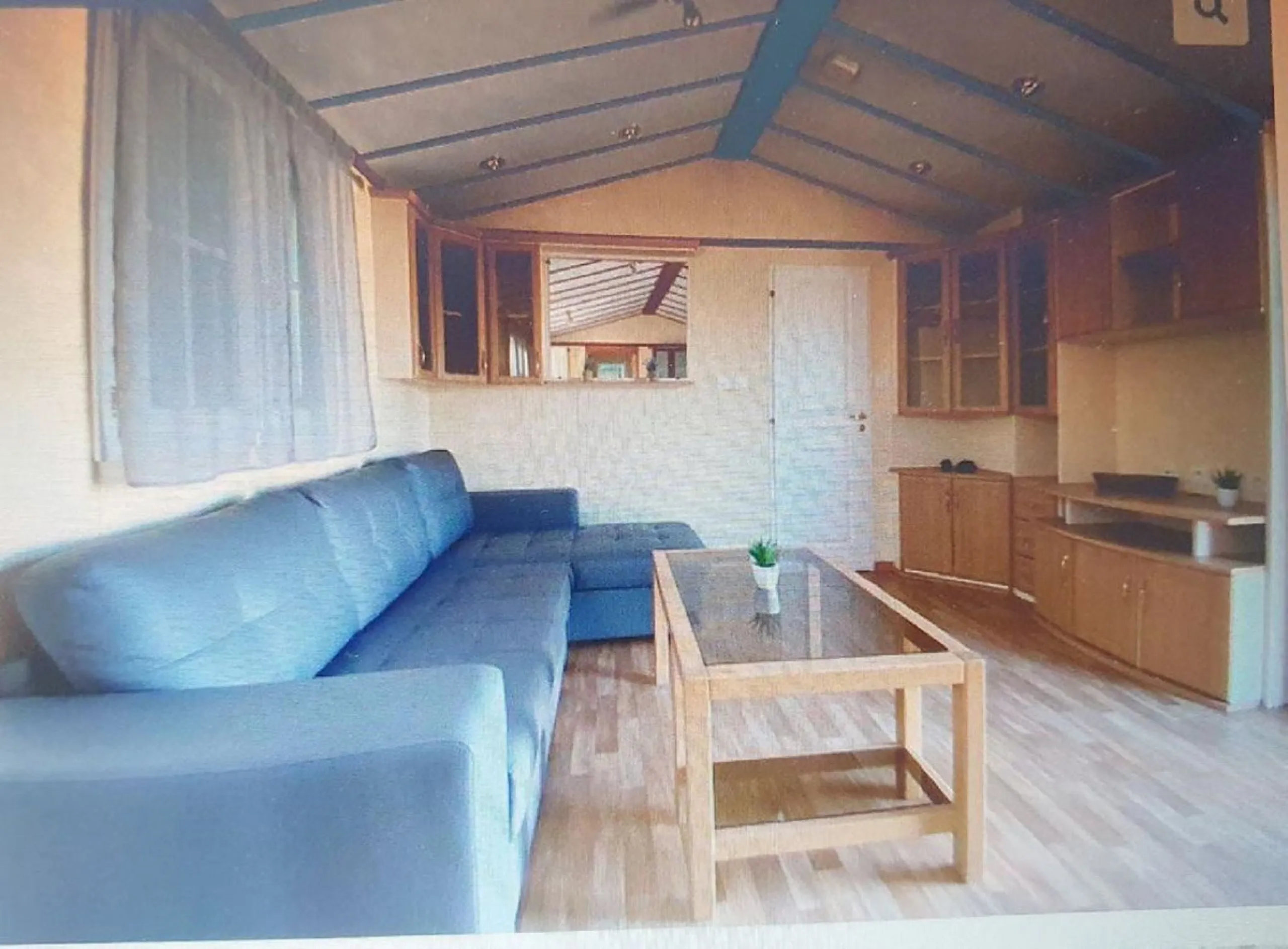 Fabulous rustic farm of 28,131 m2 for sale, about 5 minutes by car from the service area and restaurants.
