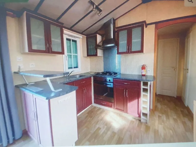 Fabulous rustic farm of 28,131 m2 for sale, about 5 minutes by car from the service area and restaurants.