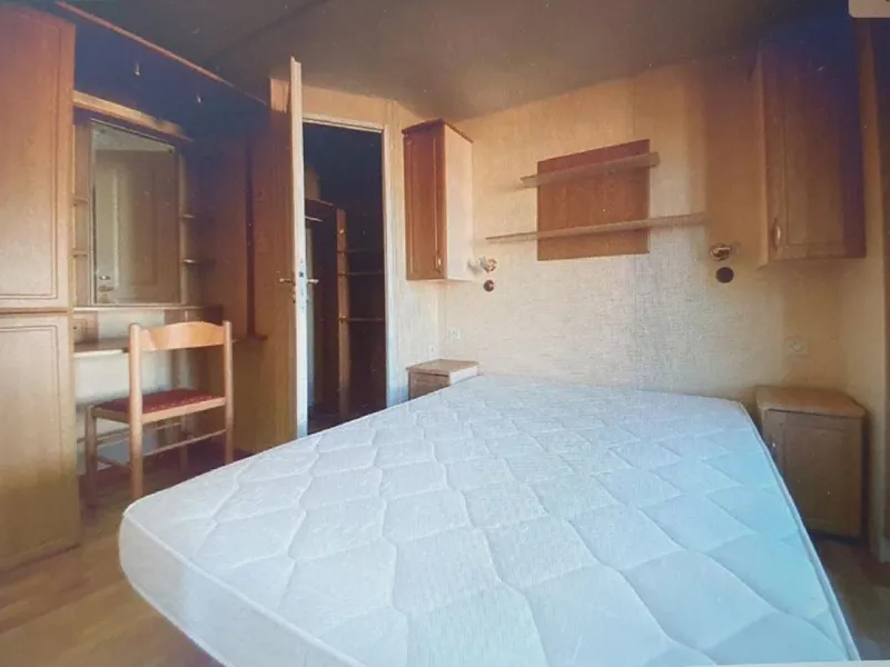 Fabulous rustic farm of 28,131 m2 for sale, about 5 minutes by car from the service area and restaurants.