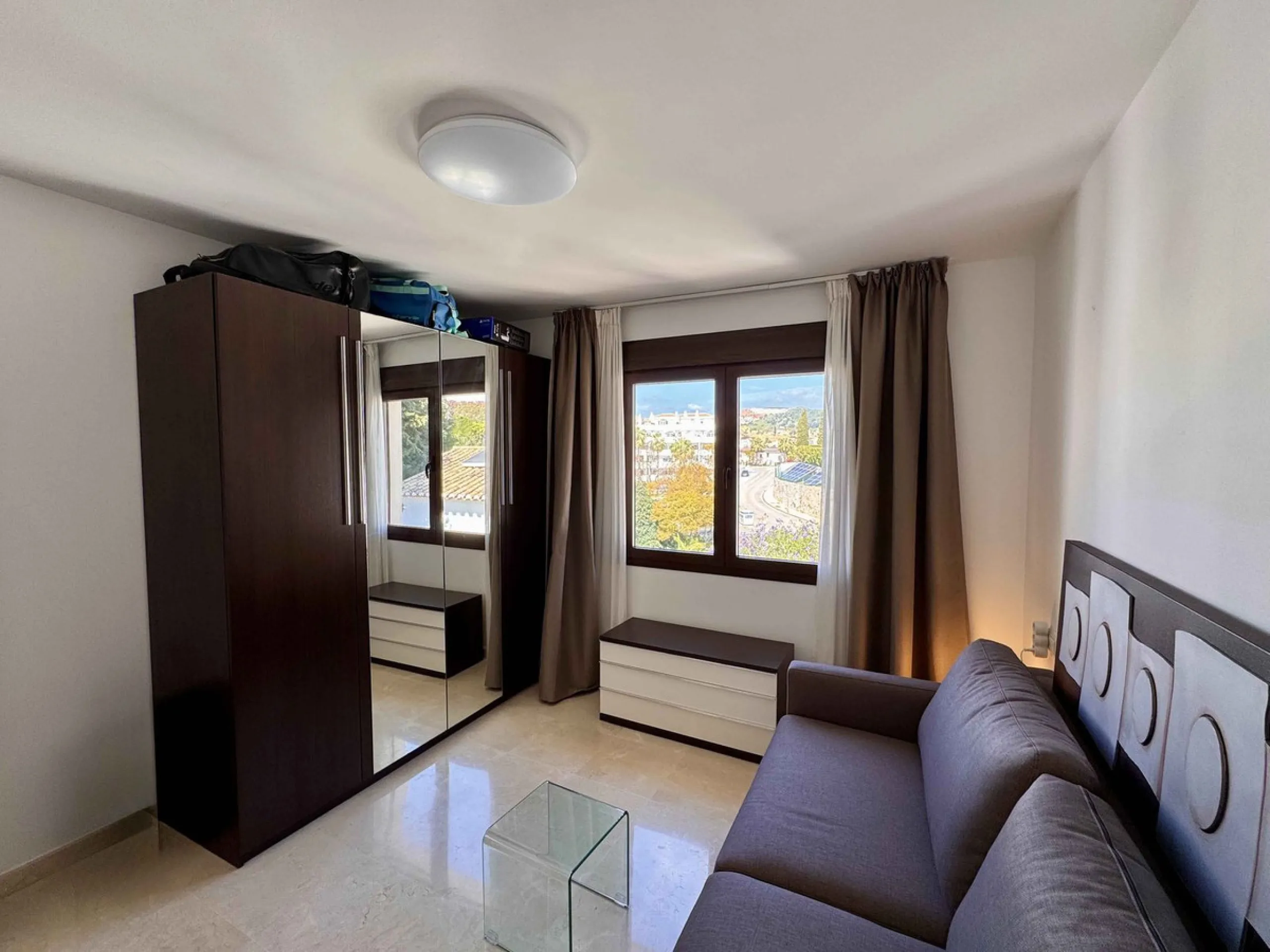 House - Detached Villa в продаже в Mijas, Málaga. В доме 5 спален и 5 ванных комнат. Площадь дома 299 м². Площадь участка 530 м²