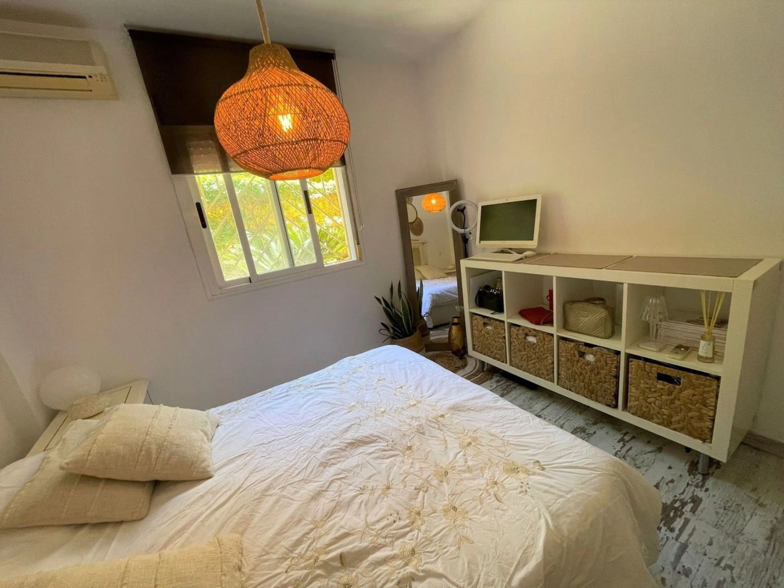 BEAUTIFUL GROUND FLOOR APARTMENT IN NICE URBANIZATION IN CALAHONDA