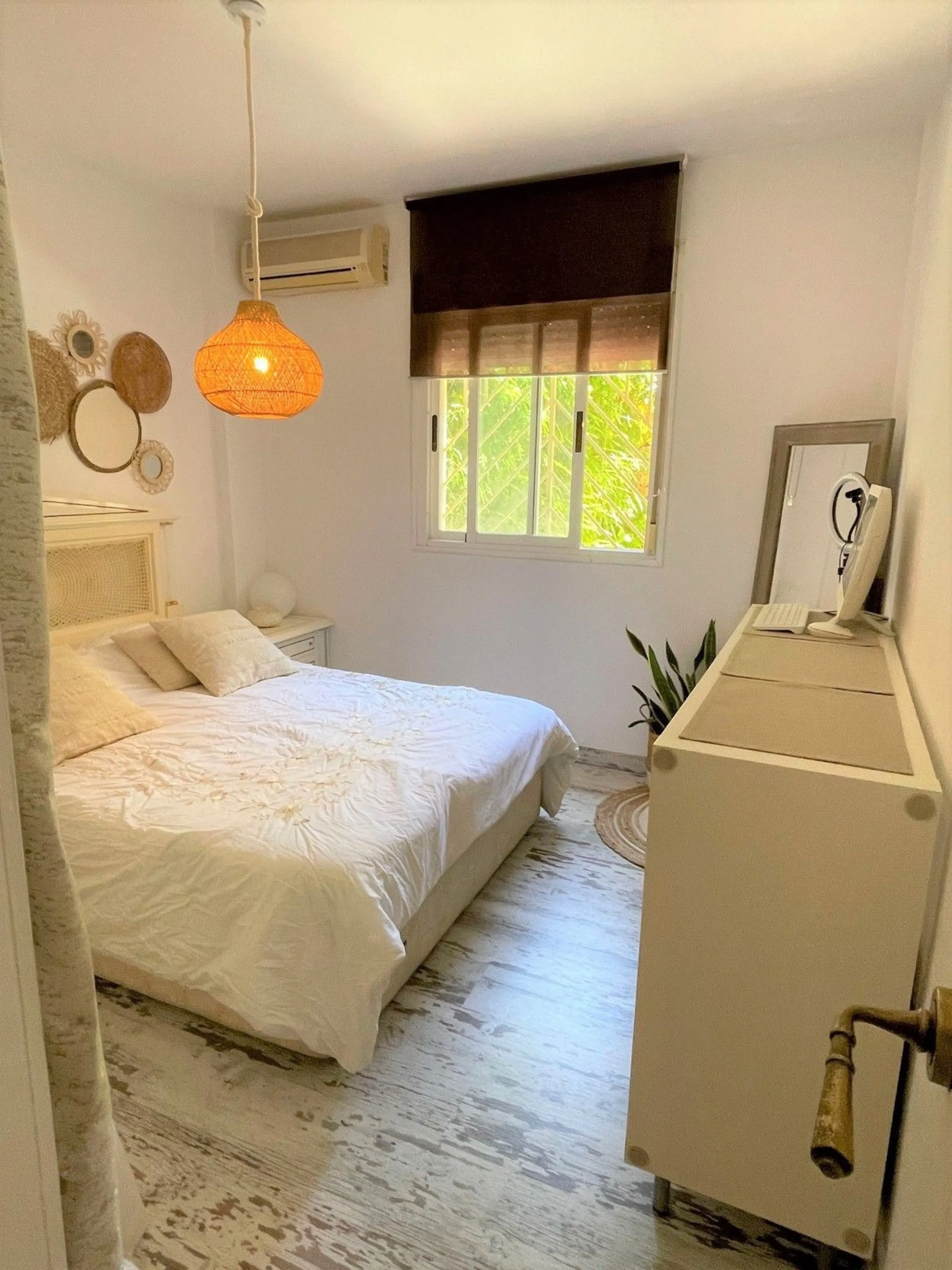 BEAUTIFUL GROUND FLOOR APARTMENT IN NICE URBANIZATION IN CALAHONDA