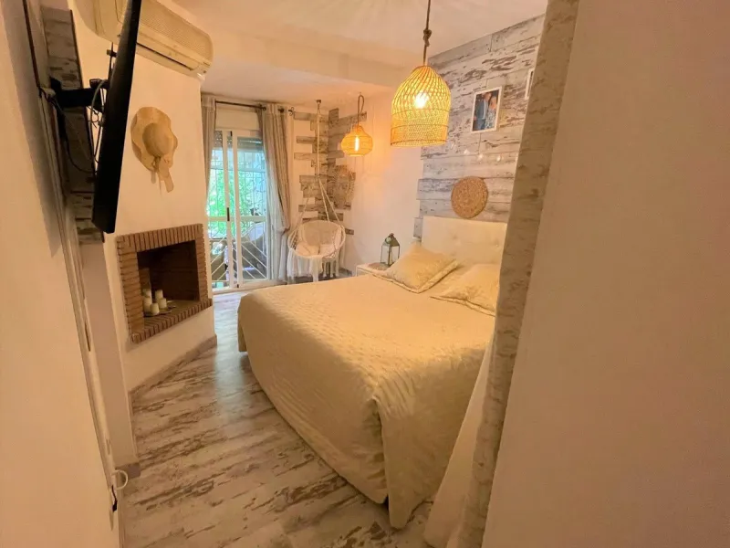 BEAUTIFUL GROUND FLOOR APARTMENT IN NICE URBANIZATION IN CALAHONDA