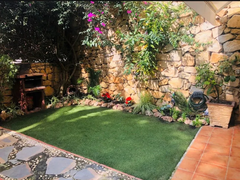 BEAUTIFUL GROUND FLOOR APARTMENT IN NICE URBANIZATION IN CALAHONDA