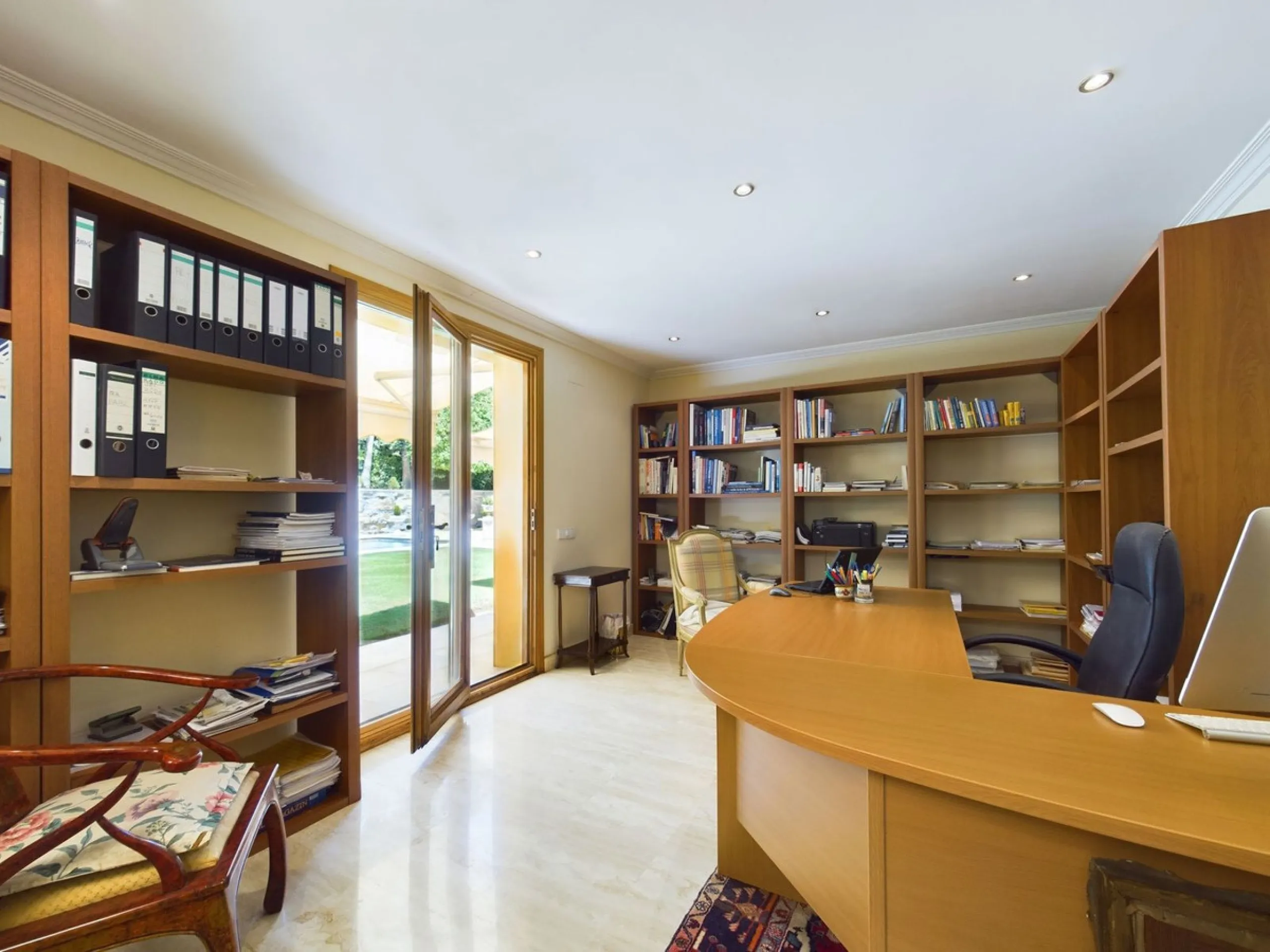 THIS STUNNING PROPERTY IS LOCATED IN THE HIGHLY SOUGHT AFTER ARE OF NUEVA ANDALUCIA.