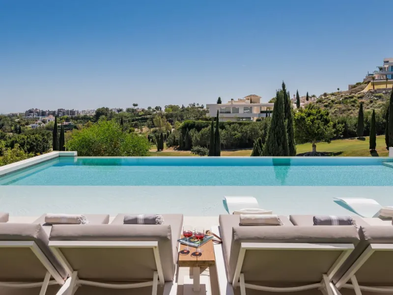 THE EPITOME OF STYLISH, LUXURY AND ELEGANT LIVING LOS FLAMINGOS MARBELLA