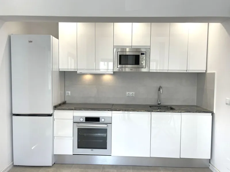 House - Detached Villa в продаже в Mijas, Málaga. В доме 5 спален и 5 ванных комнат. Площадь дома 299 м². Площадь участка 530 м²