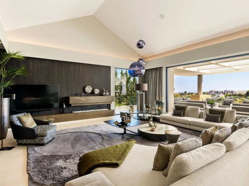 THE EPITOME OF STYLISH, LUXURY AND ELEGANT LIVING LOS FLAMINGOS MARBELLA