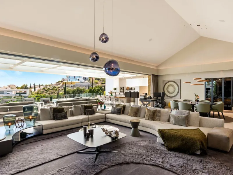 THE EPITOME OF STYLISH, LUXURY AND ELEGANT LIVING LOS FLAMINGOS MARBELLA