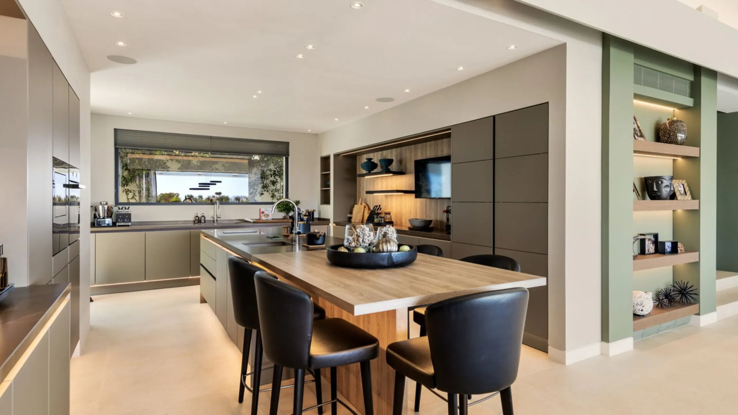 THE EPITOME OF STYLISH, LUXURY AND ELEGANT LIVING LOS FLAMINGOS MARBELLA