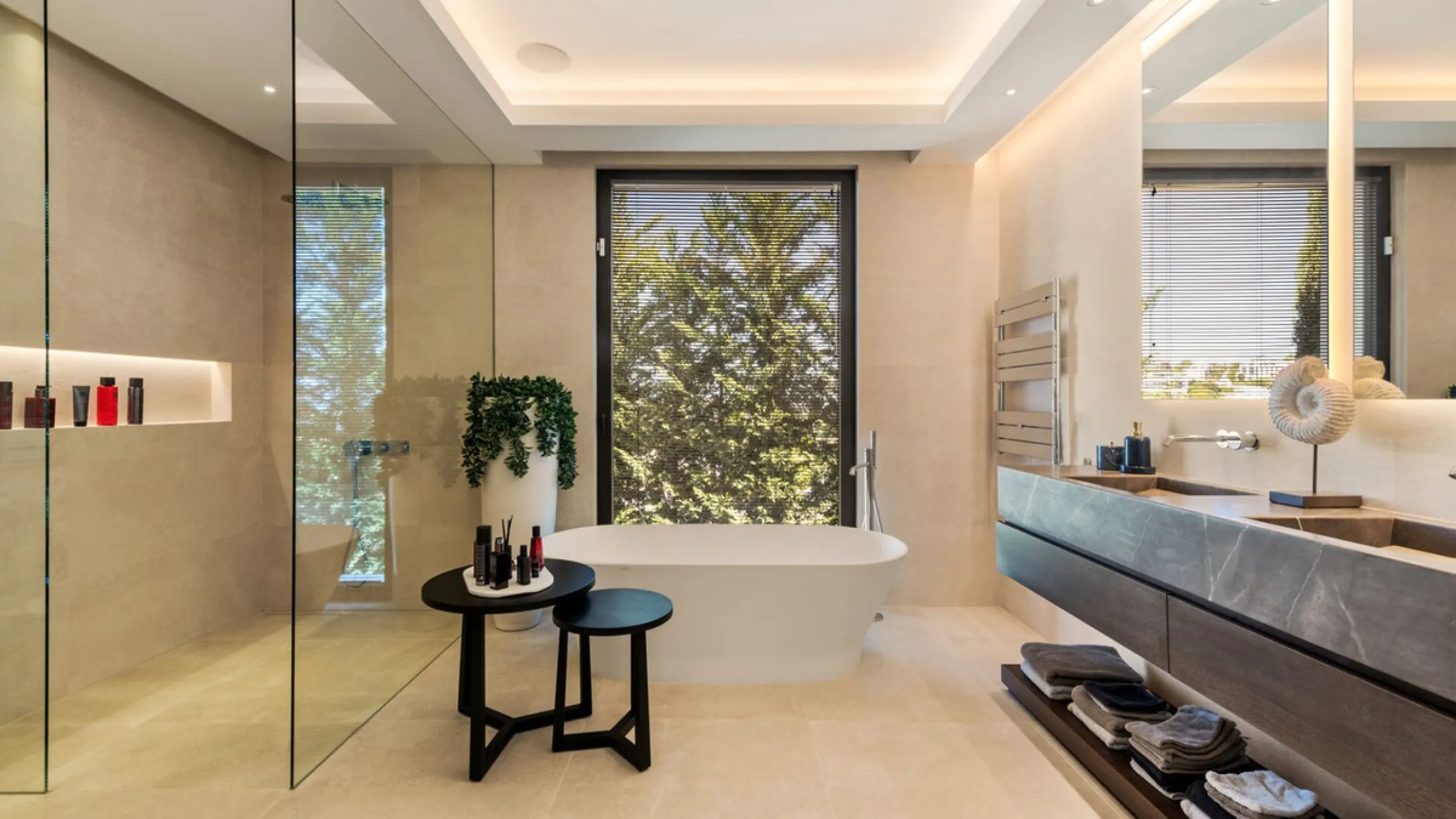 THE EPITOME OF STYLISH, LUXURY AND ELEGANT LIVING LOS FLAMINGOS MARBELLA