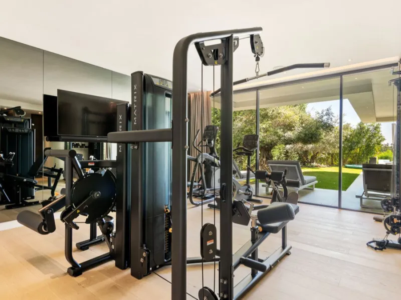 THE EPITOME OF STYLISH, LUXURY AND ELEGANT LIVING LOS FLAMINGOS MARBELLA