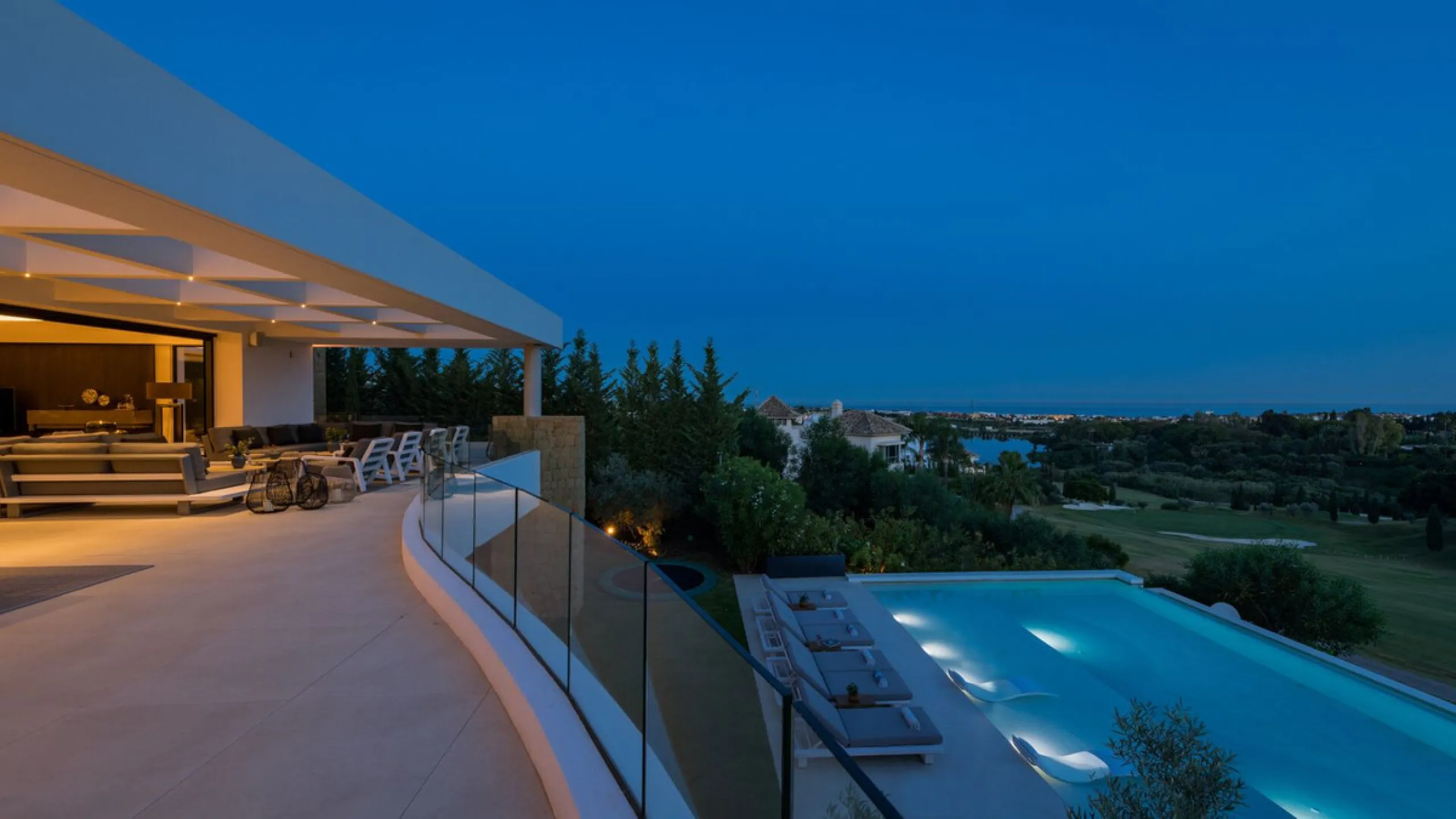 THE EPITOME OF STYLISH, LUXURY AND ELEGANT LIVING LOS FLAMINGOS MARBELLA