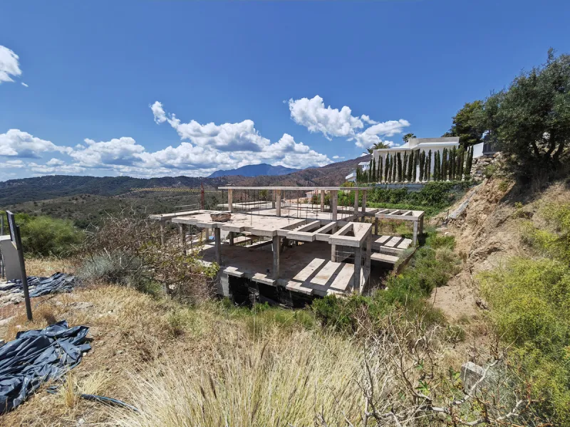 Plot - Land в продаже в Benahavís, Málaga. Площадь участка 2500 м²