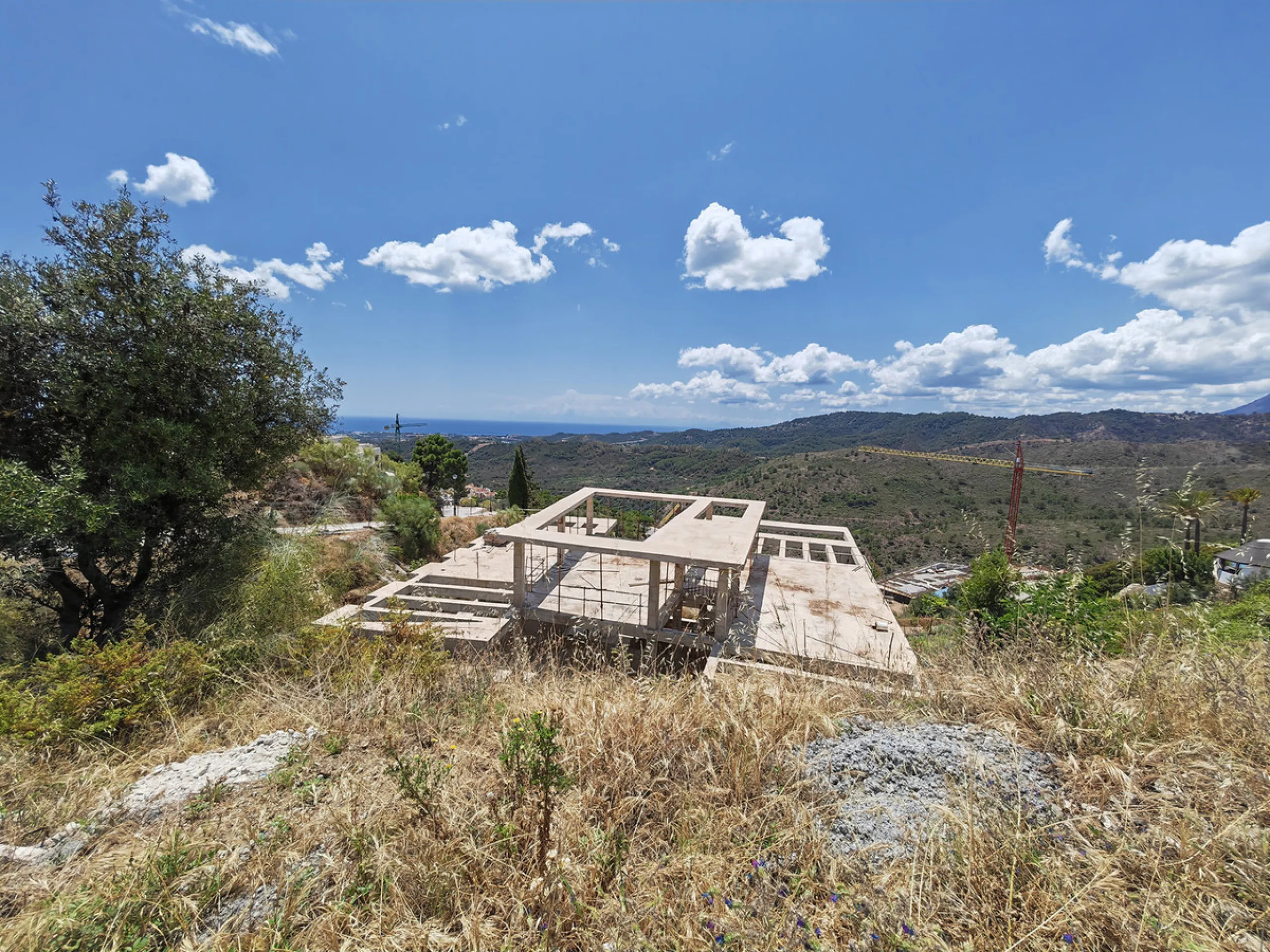 Plot - Land в продаже в Benahavís, Málaga. Площадь участка 2500 м²