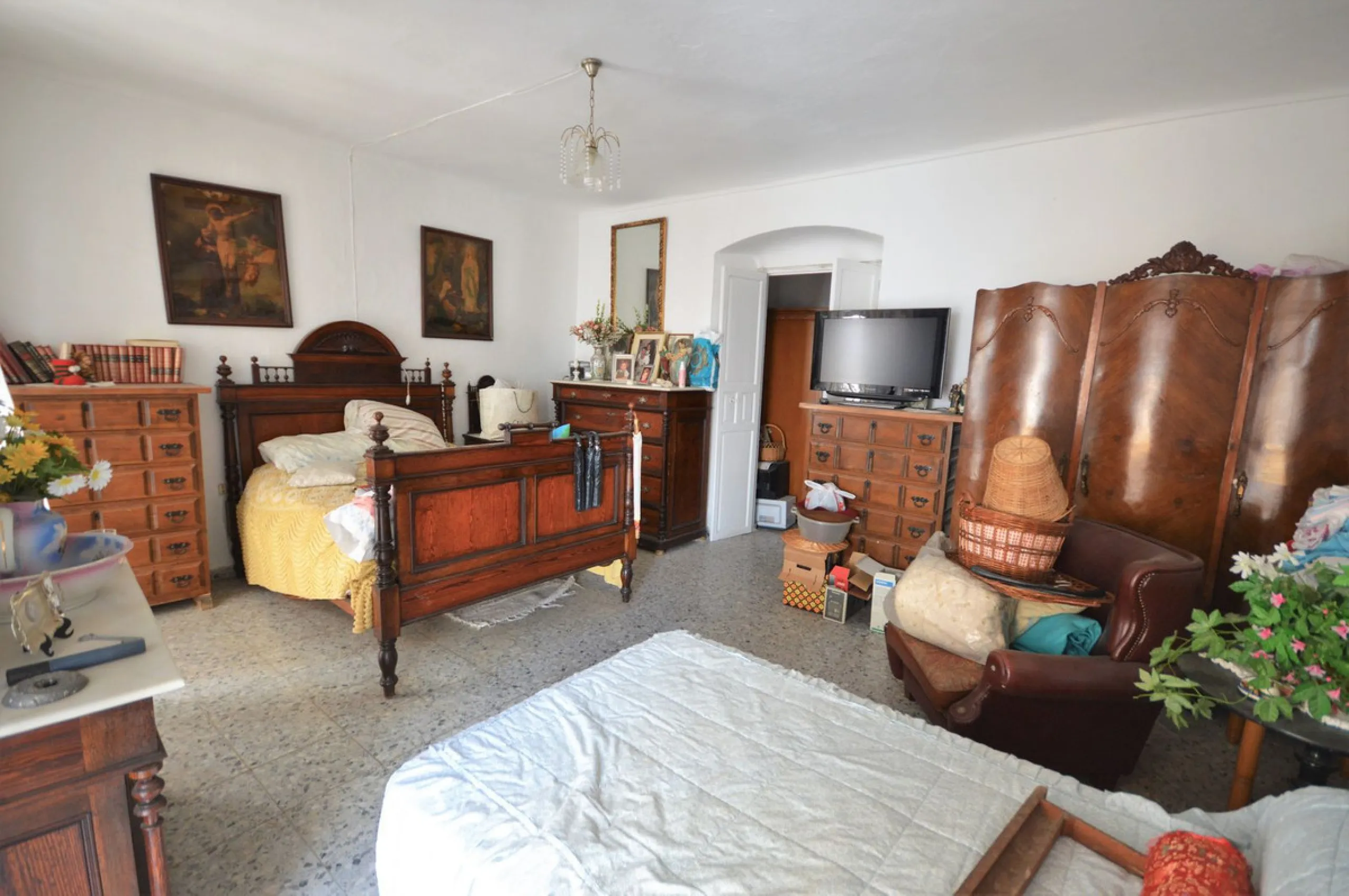 Attention investors. Historic home in the old town of Marbella.