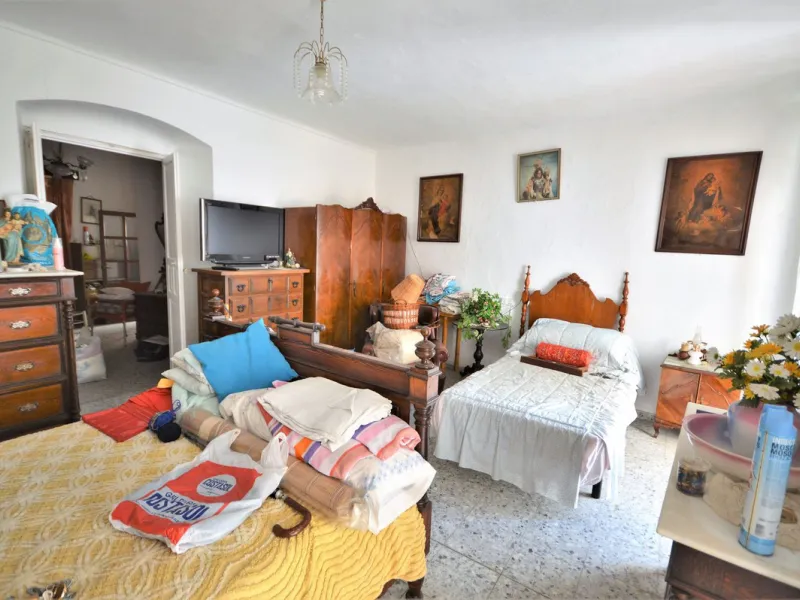 Attention investors. Historic home in the old town of Marbella.
