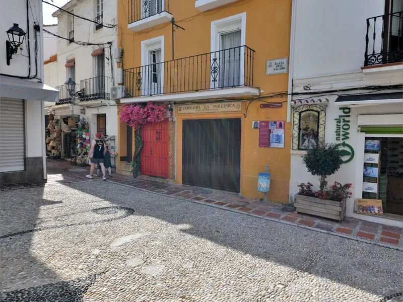 Attention investors. Historic home in the old town of Marbella.