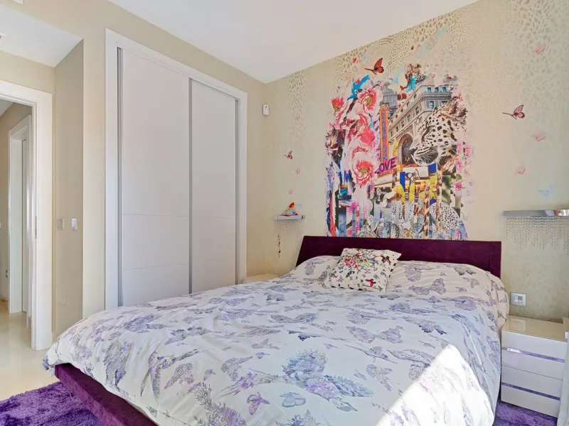 This breathtaking refurbished duplex penthouse offers a stunning beachside retreat, just steps from the wonderful promenade and beaches of San Pedro de Alcántara.  The residence is bathed in natural sunlight throughout the day and features mesmerizing vie