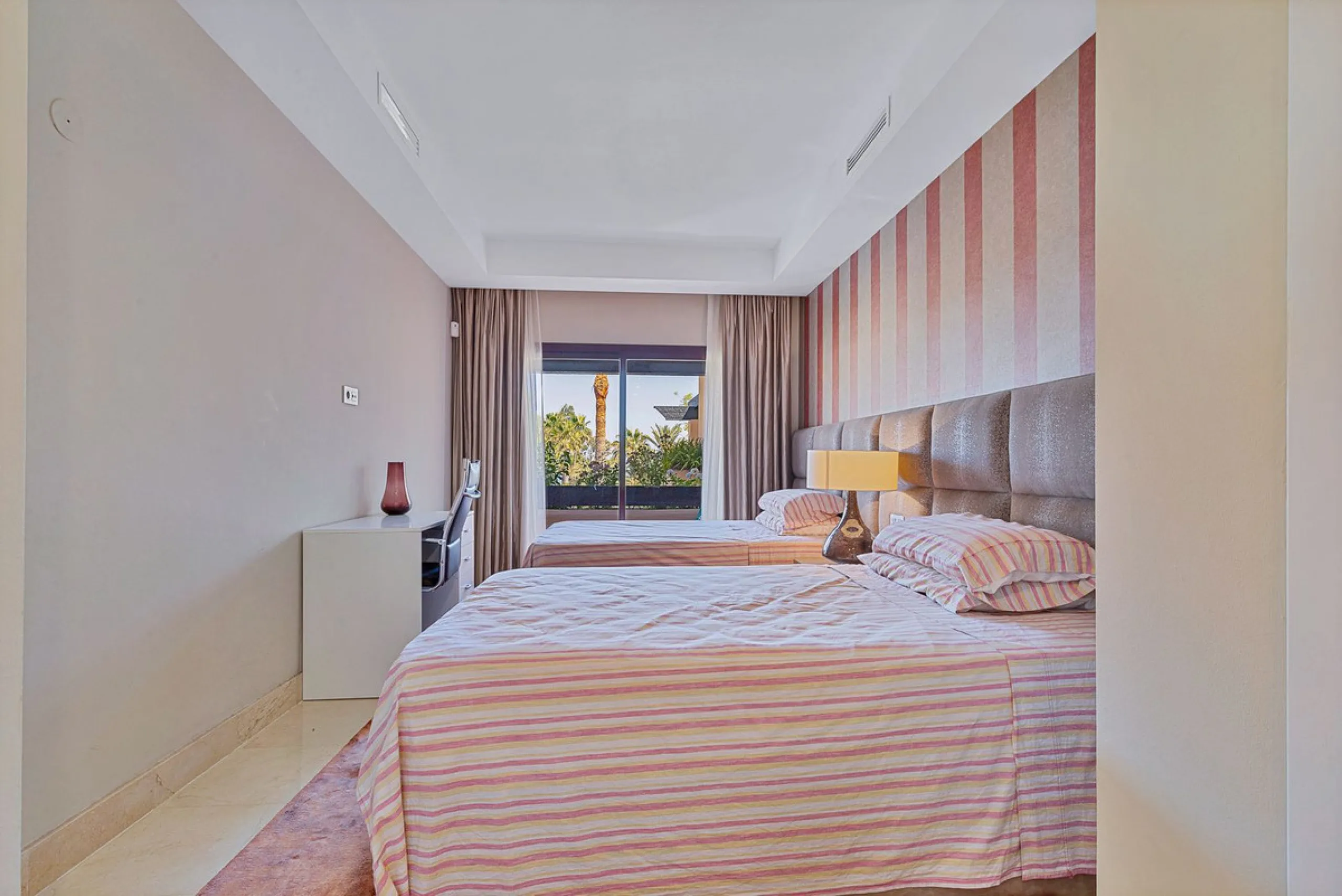 This breathtaking refurbished duplex penthouse offers a stunning beachside retreat, just steps from the wonderful promenade and beaches of San Pedro de Alcántara.  The residence is bathed in natural sunlight throughout the day and features mesmerizing vie