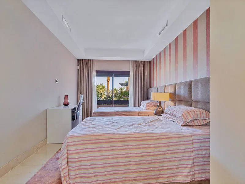 This breathtaking refurbished duplex penthouse offers a stunning beachside retreat, just steps from the wonderful promenade and beaches of San Pedro de Alcántara.  The residence is bathed in natural sunlight throughout the day and features mesmerizing vie