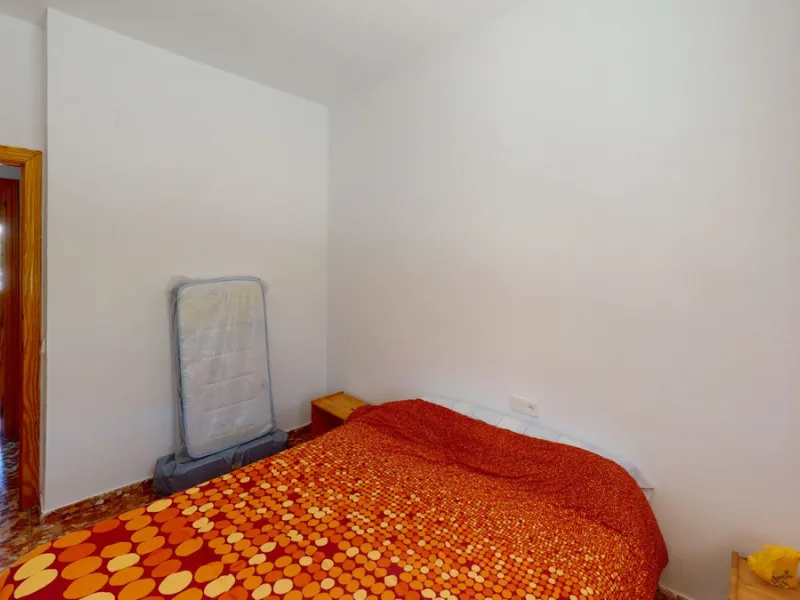 We are pleased to offer you the perfect investment in one of the most beautiful corners of Andalusia. In Comares one of the oldest municipalities of the Axarquia, one of the beautiful white villages, with a lot of historical background. Not far from the v