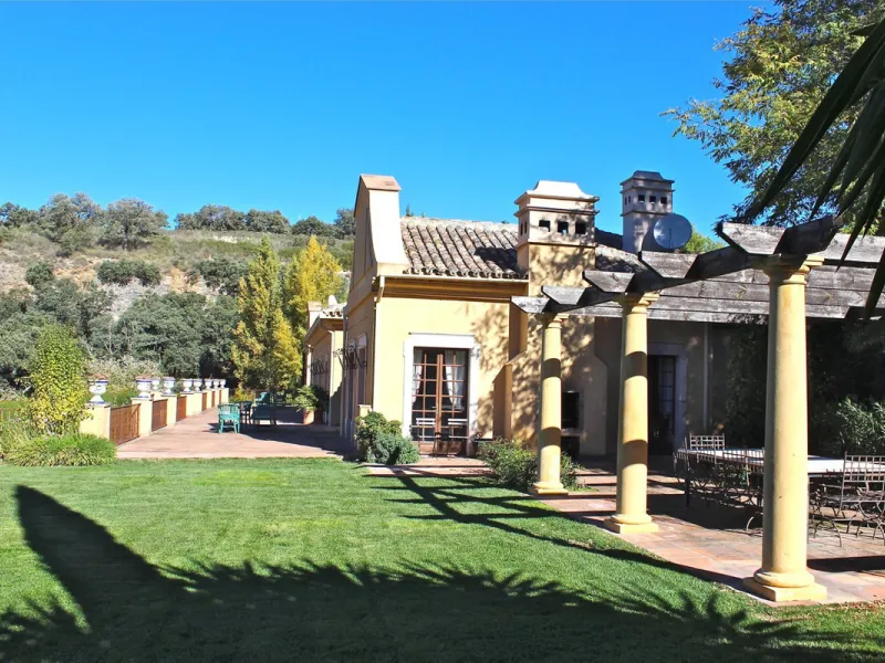 House - Finca - Cortijo в продаже в Ronda, Málaga. В доме 6 спален и 6 ванных комнат. Площадь дома 628 м². Площадь участка 245539 м²