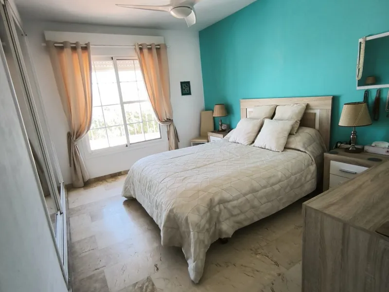 House - Detached Villa в продаже в Mijas, Málaga. В доме 5 спален и 3 ванных комнат. Площадь дома 218 м². Площадь участка 680 м²