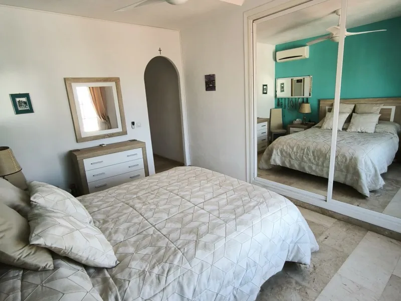 House - Detached Villa в продаже в Mijas, Málaga. В доме 5 спален и 3 ванных комнат. Площадь дома 218 м². Площадь участка 680 м²