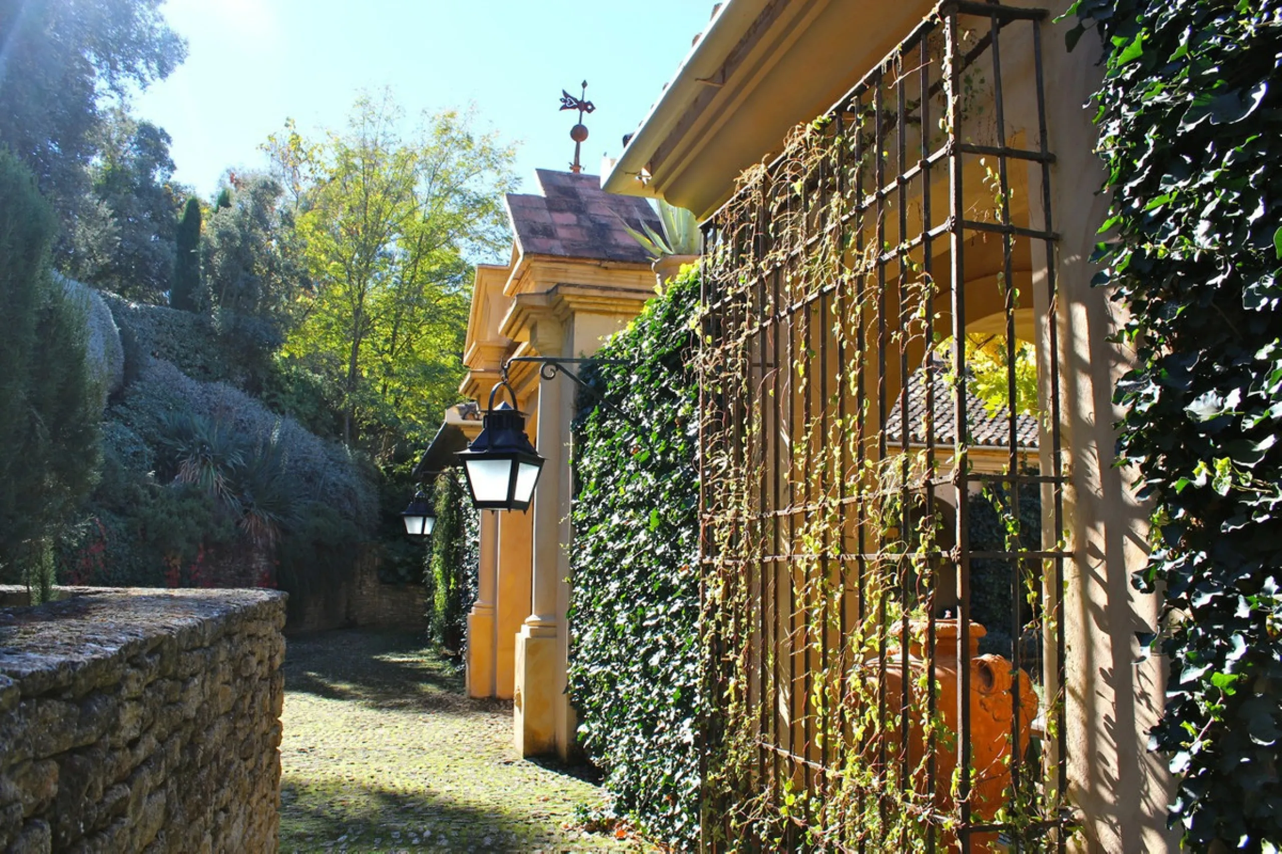 House - Finca - Cortijo в продаже в Ronda, Málaga. В доме 6 спален и 6 ванных комнат. Площадь дома 628 м². Площадь участка 245539 м²