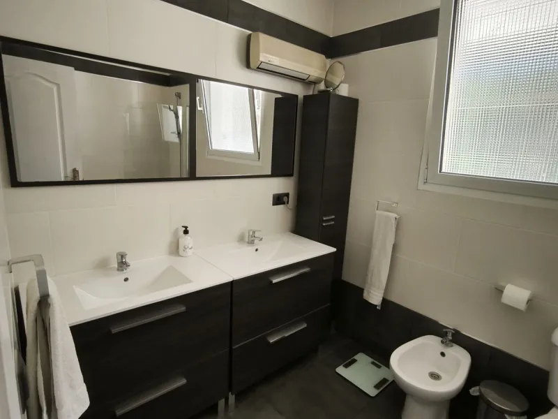 House - Detached Villa в продаже в Mijas, Málaga. В доме 5 спален и 3 ванных комнат. Площадь дома 218 м². Площадь участка 680 м²