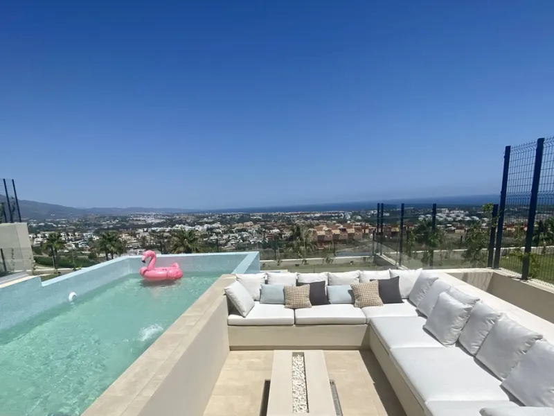 House - Detached Villa в продаже в Benahavís, Málaga. В доме 5 спален и 5 ванных комнат. Площадь дома 500 м². Площадь участка 756 м²