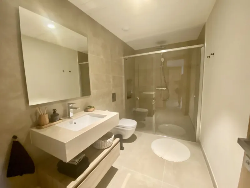House - Detached Villa в продаже в Benahavís, Málaga. В доме 5 спален и 5 ванных комнат. Площадь дома 500 м². Площадь участка 756 м²