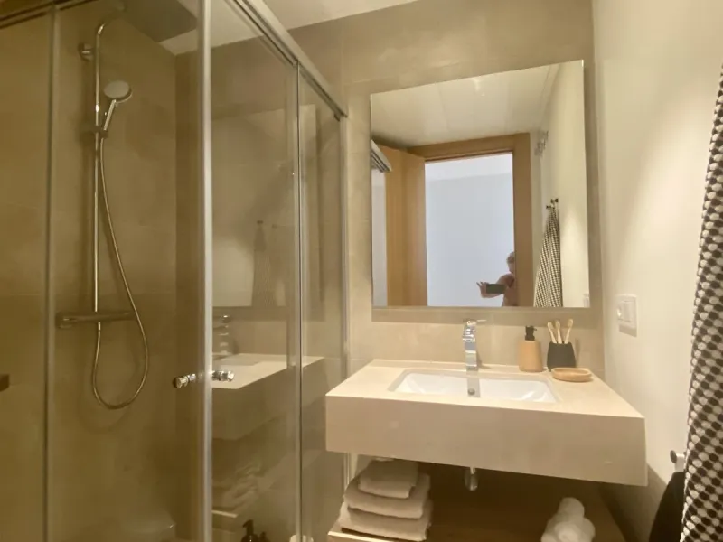 House - Detached Villa в продаже в Benahavís, Málaga. В доме 5 спален и 5 ванных комнат. Площадь дома 500 м². Площадь участка 756 м²