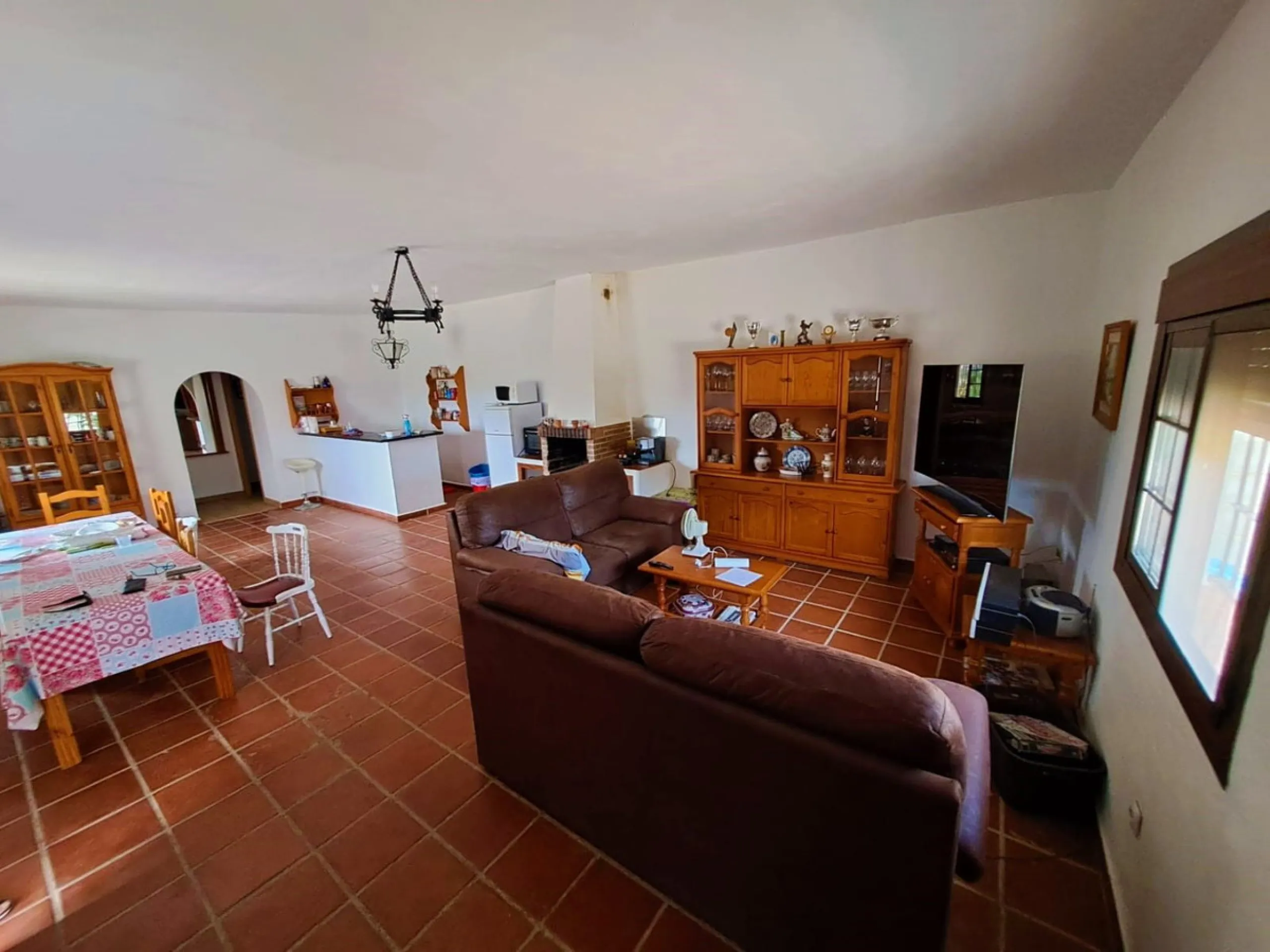 Plot of walnut trees of almost 5.000 m2 next to the Lagunas de Mijas. It is an agricultural property with electricity and water, it has a quarterly water cost of 150 euros fixed, so with 50 euros per month you have all the necessary water for the farm. On