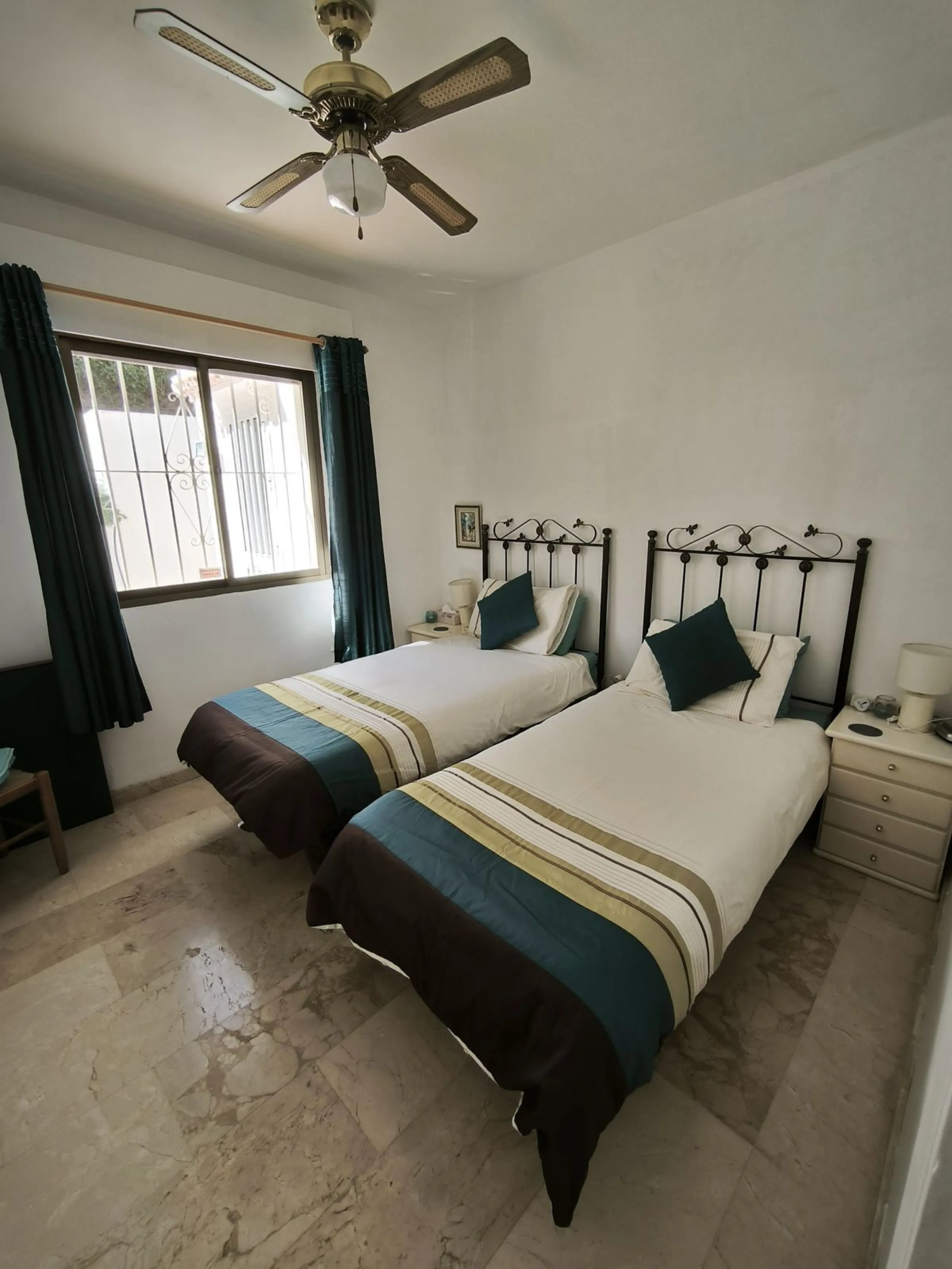 House - Detached Villa в продаже в Mijas, Málaga. В доме 5 спален и 3 ванных комнат. Площадь дома 218 м². Площадь участка 680 м²