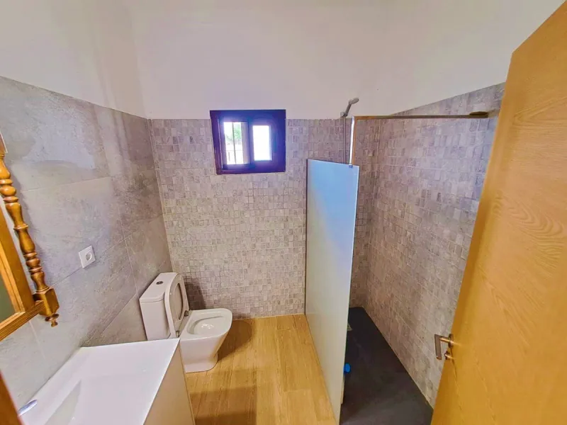 Plot of walnut trees of almost 5.000 m2 next to the Lagunas de Mijas. It is an agricultural property with electricity and water, it has a quarterly water cost of 150 euros fixed, so with 50 euros per month you have all the necessary water for the farm. On