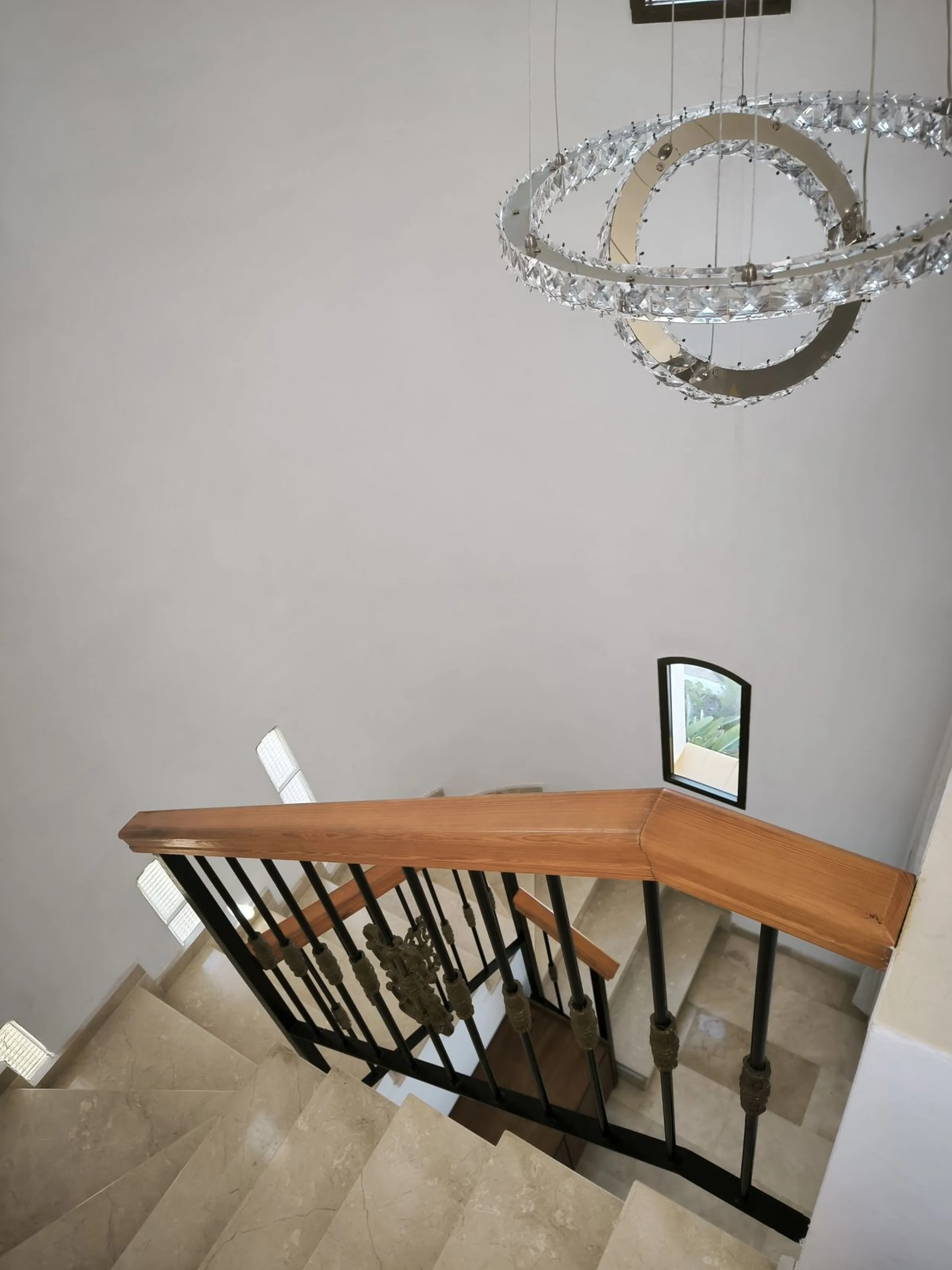 House - Detached Villa в продаже в Mijas, Málaga. В доме 5 спален и 3 ванных комнат. Площадь дома 218 м². Площадь участка 680 м²