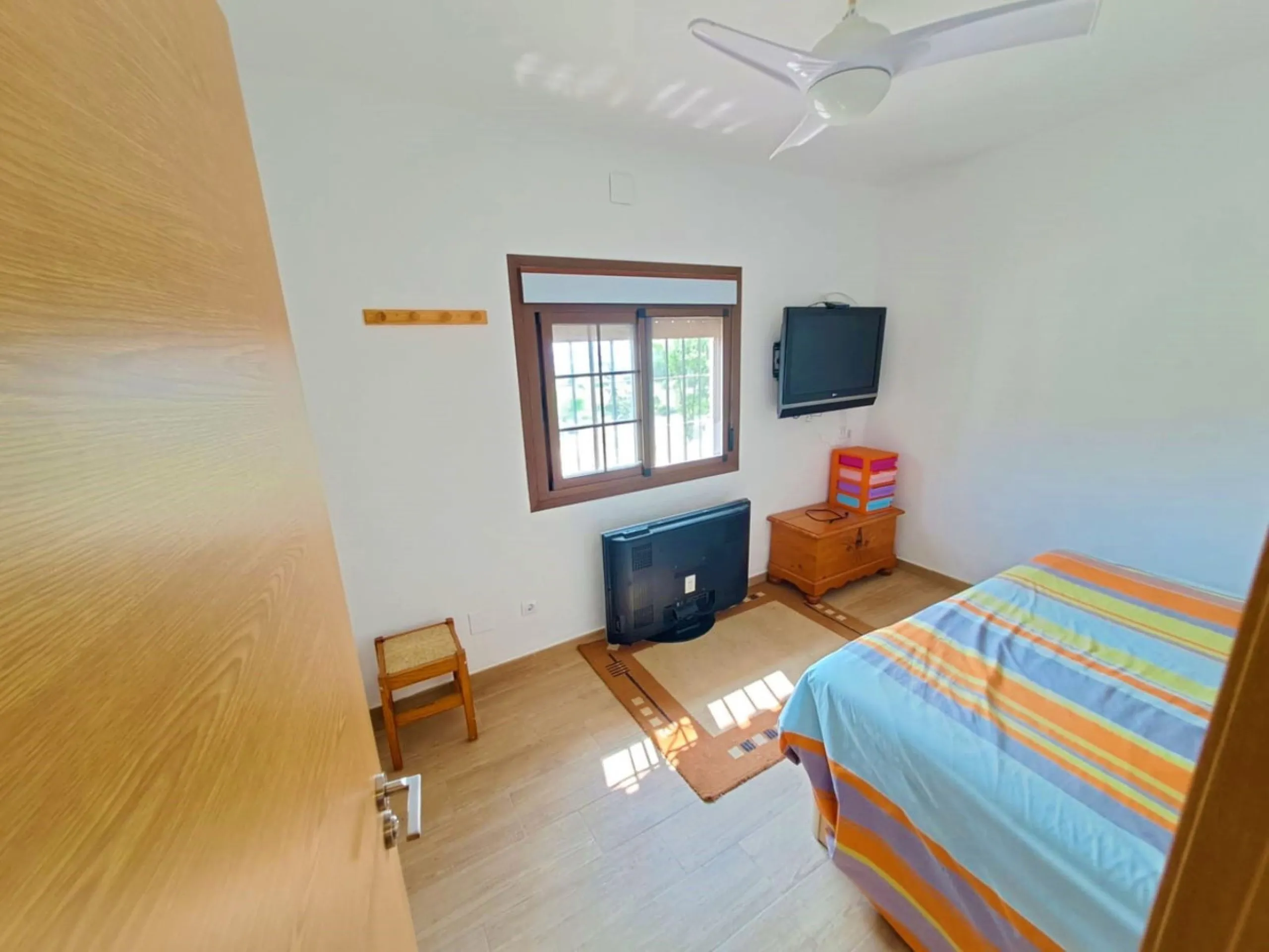 Plot of walnut trees of almost 5.000 m2 next to the Lagunas de Mijas. It is an agricultural property with electricity and water, it has a quarterly water cost of 150 euros fixed, so with 50 euros per month you have all the necessary water for the farm. On