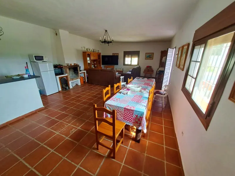 Plot of walnut trees of almost 5.000 m2 next to the Lagunas de Mijas. It is an agricultural property with electricity and water, it has a quarterly water cost of 150 euros fixed, so with 50 euros per month you have all the necessary water for the farm. On