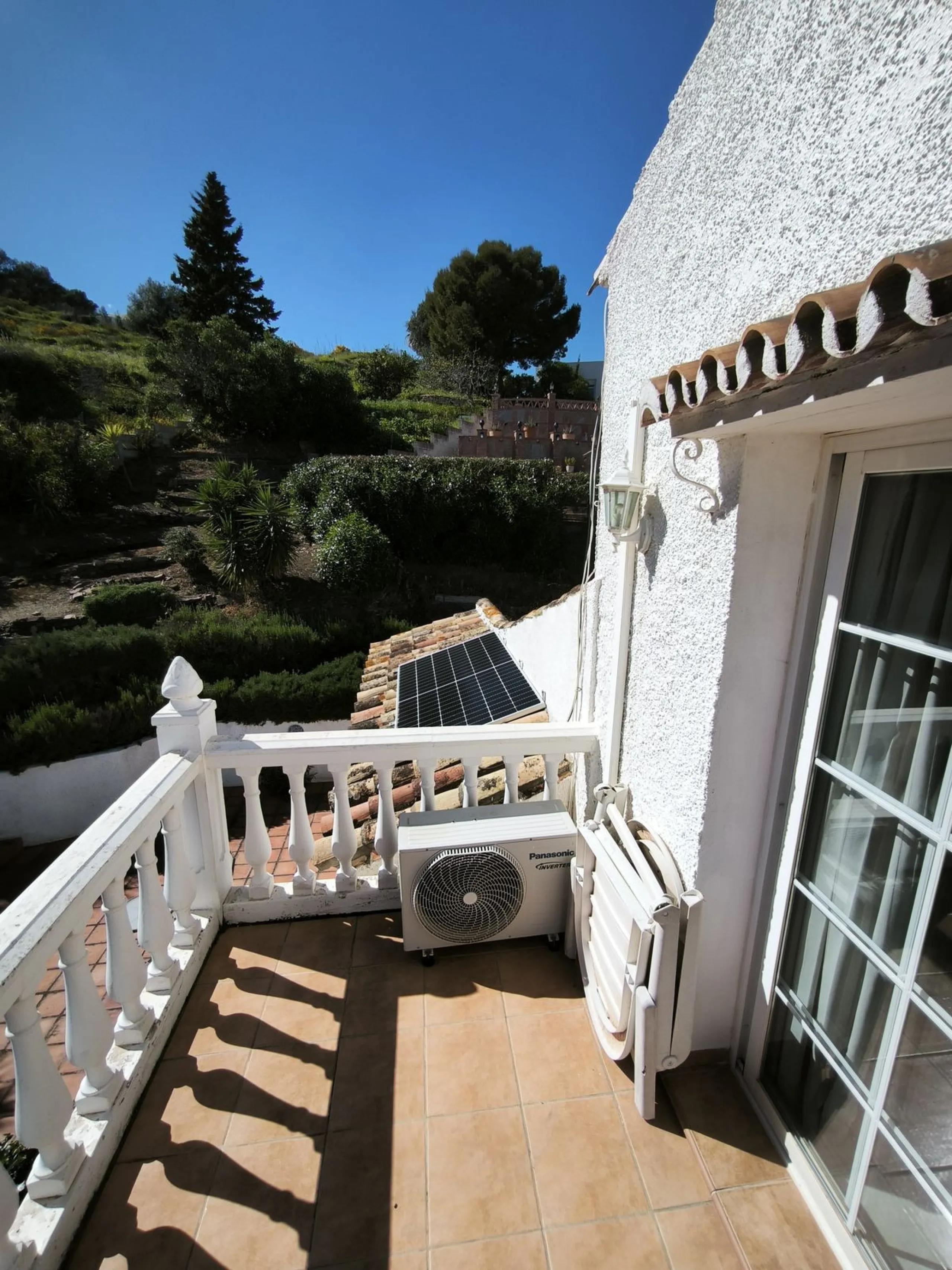 House - Detached Villa в продаже в Mijas, Málaga. В доме 5 спален и 3 ванных комнат. Площадь дома 218 м². Площадь участка 680 м²