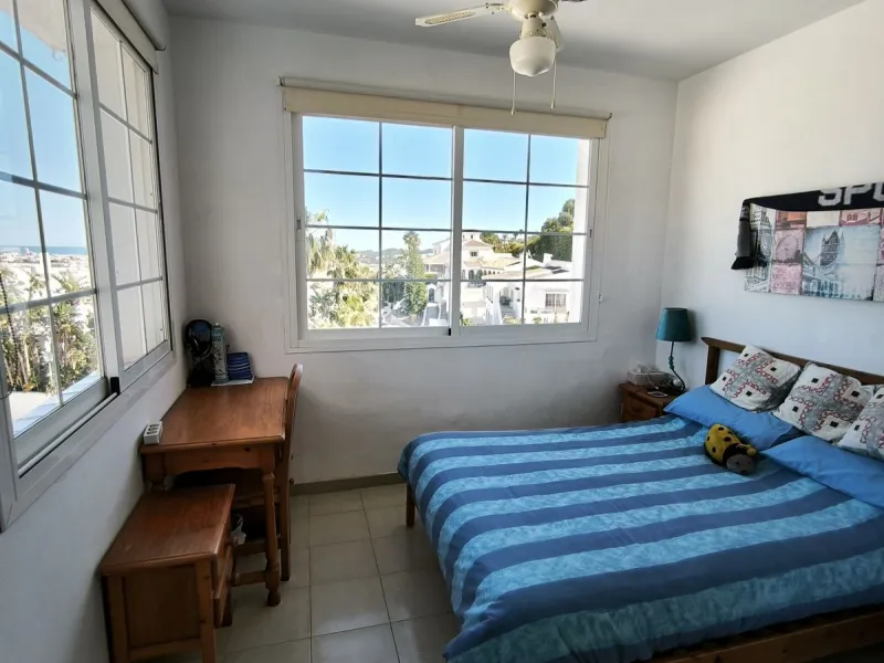 House - Detached Villa в продаже в Mijas, Málaga. В доме 5 спален и 3 ванных комнат. Площадь дома 218 м². Площадь участка 680 м²