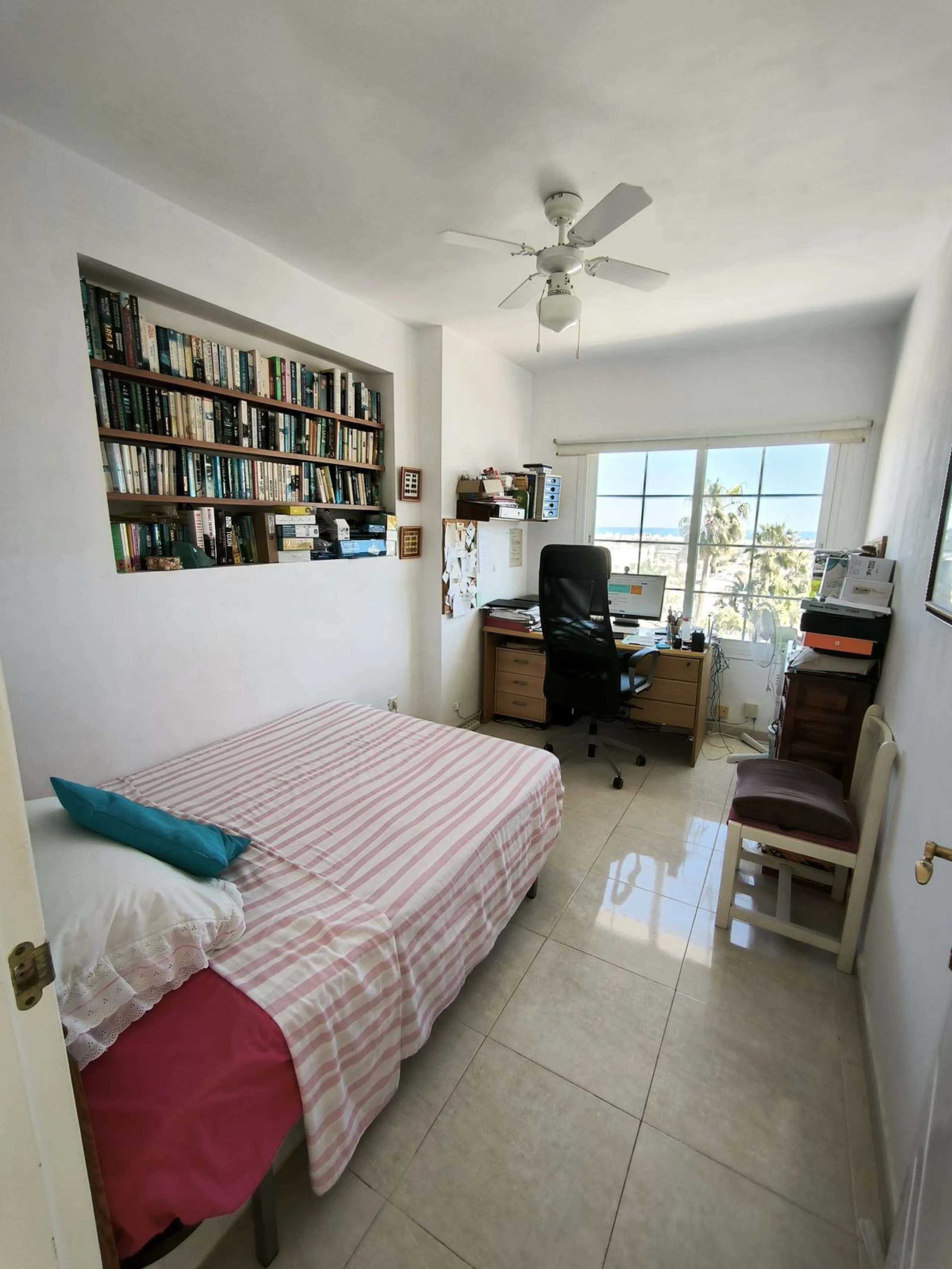 House - Detached Villa в продаже в Mijas, Málaga. В доме 5 спален и 3 ванных комнат. Площадь дома 218 м². Площадь участка 680 м²