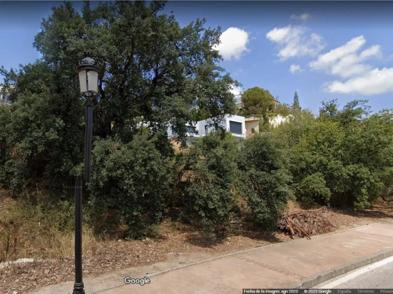 Plot - Residential Plot в продаже в Marbella, Málaga. Площадь участка 1088 м²