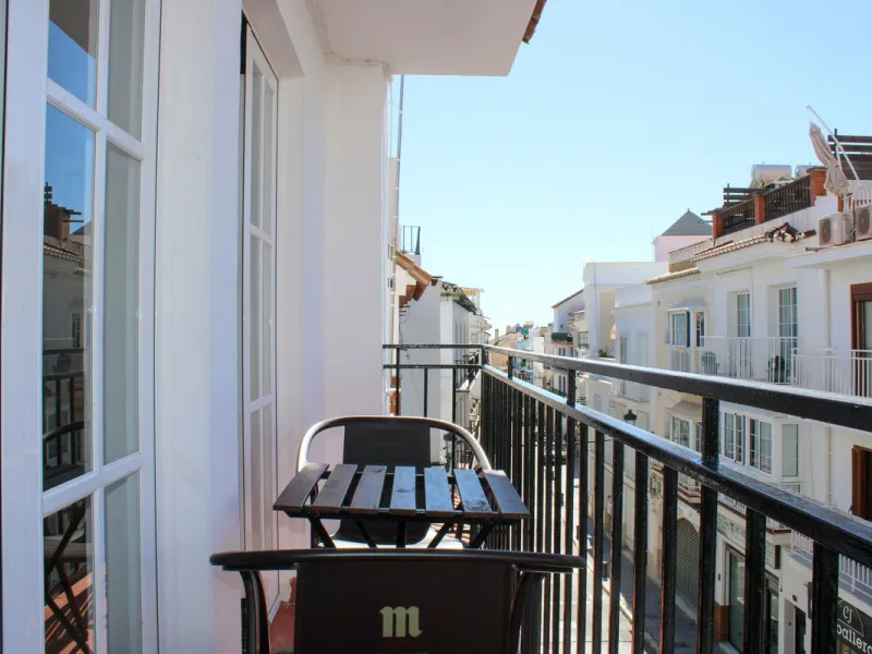 House - Semi-Detached House в продаже в Nerja, Málaga. В доме 4 спален и 3 ванных комнат. Площадь дома 289 м². Площадь участка 115 м²
