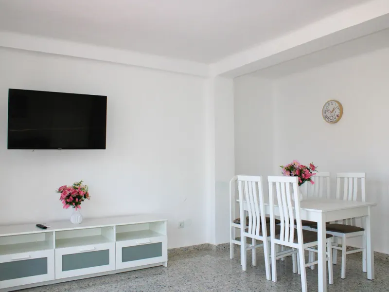 UNIQUE INVESTMENT OPPORTUNITY, property in the center of Nerja with three apartments and tourist license.